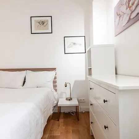 Apartman Fully Furnished Mobility Lease - *