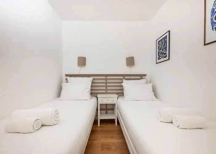 Fully Furnished Mobility Lease - 파리